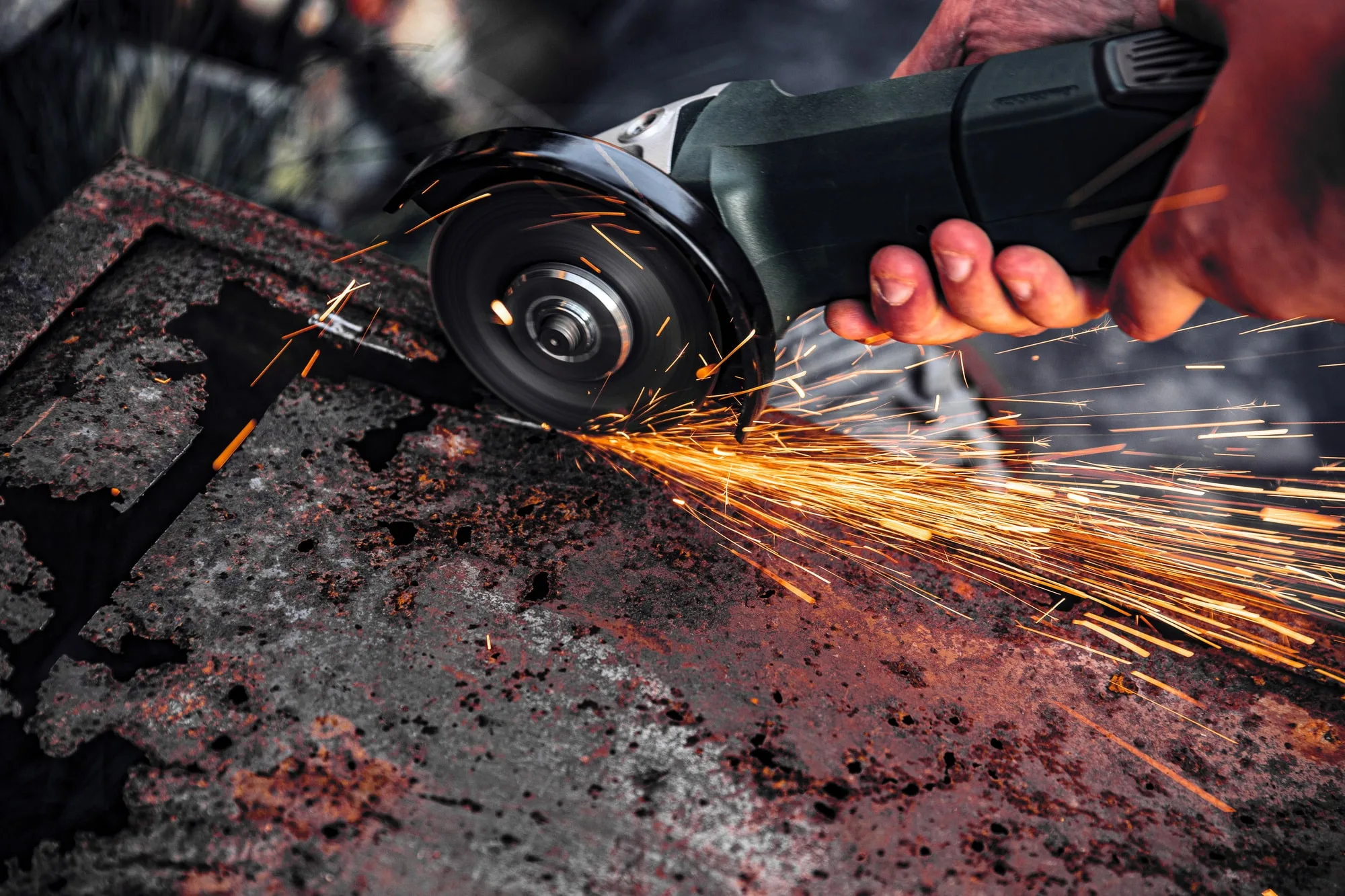 Manual metal sawing Manual metal sawing